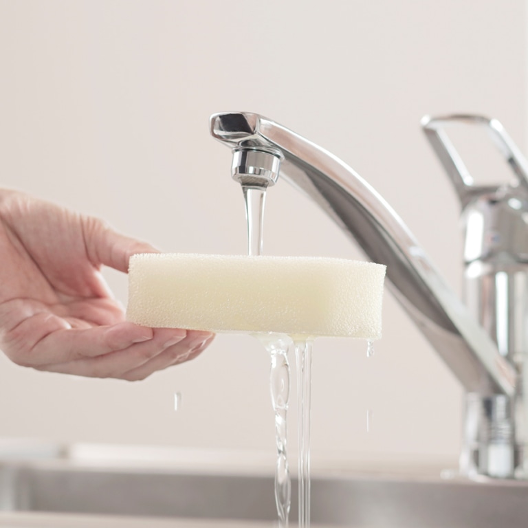 水切れがいいキッチンスポンジ単層タイプ