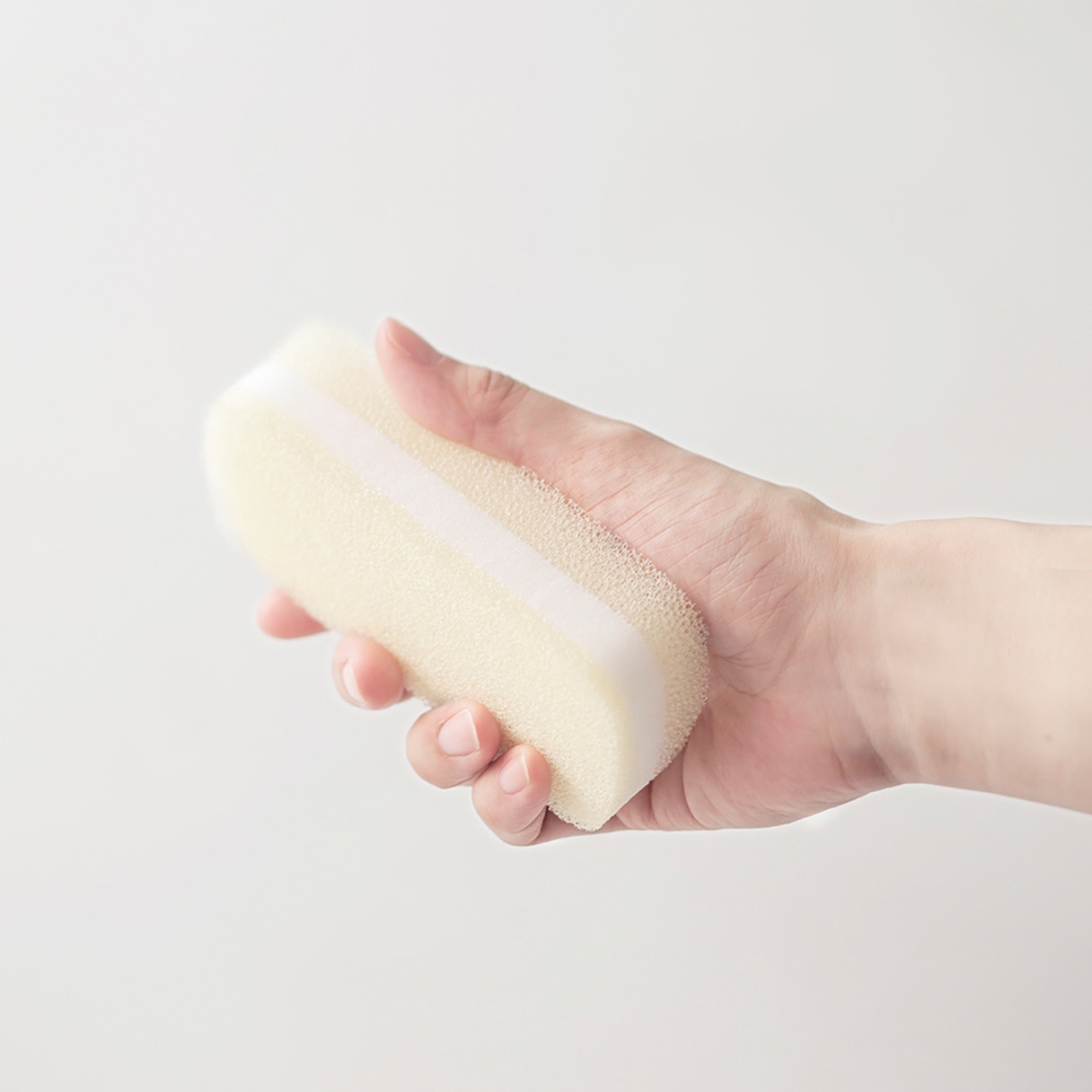 泡持ちのいいキッチンスポンジ3層タイプ ホワイト